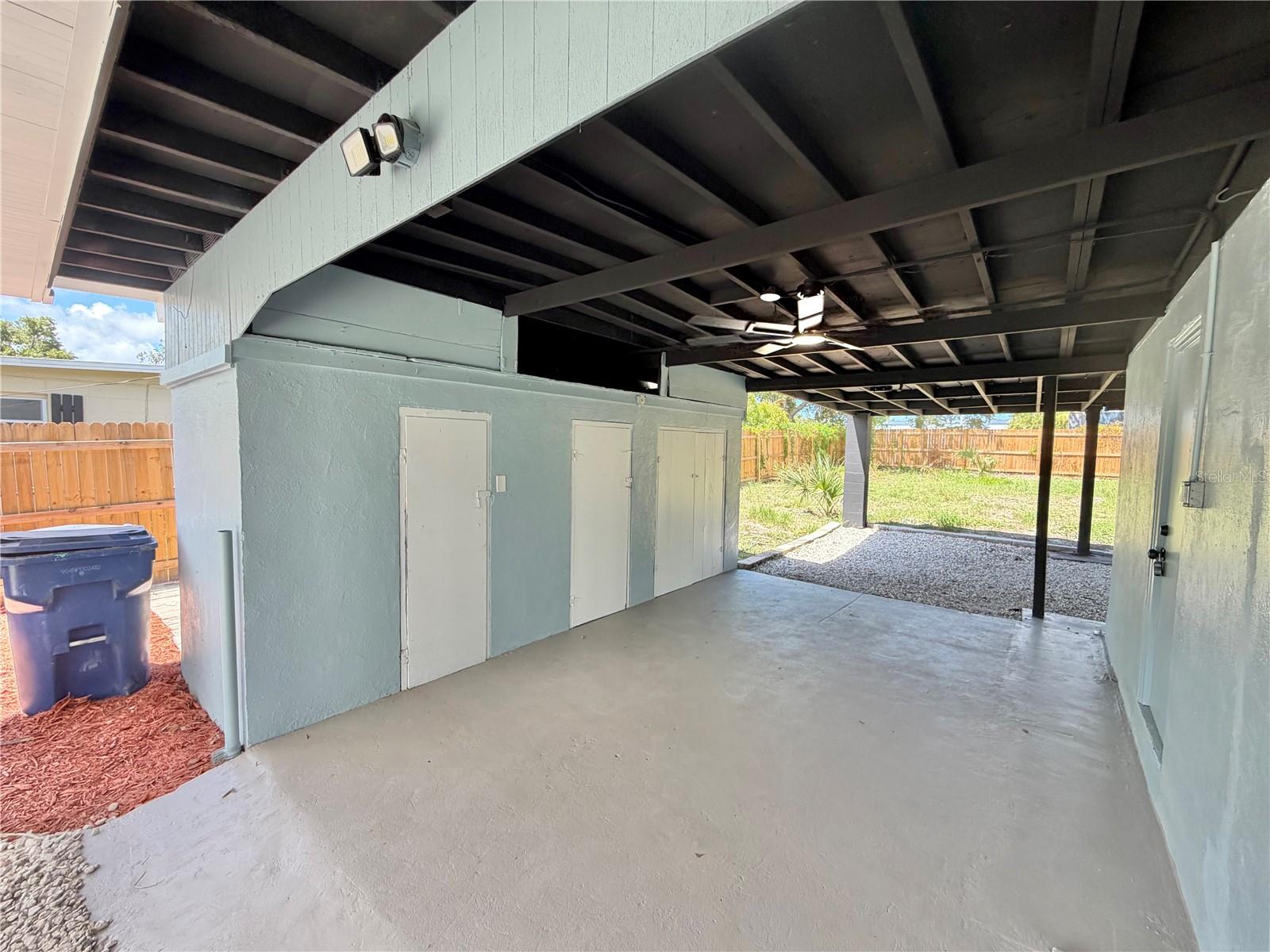 12119 VICTORY DR — photo 30