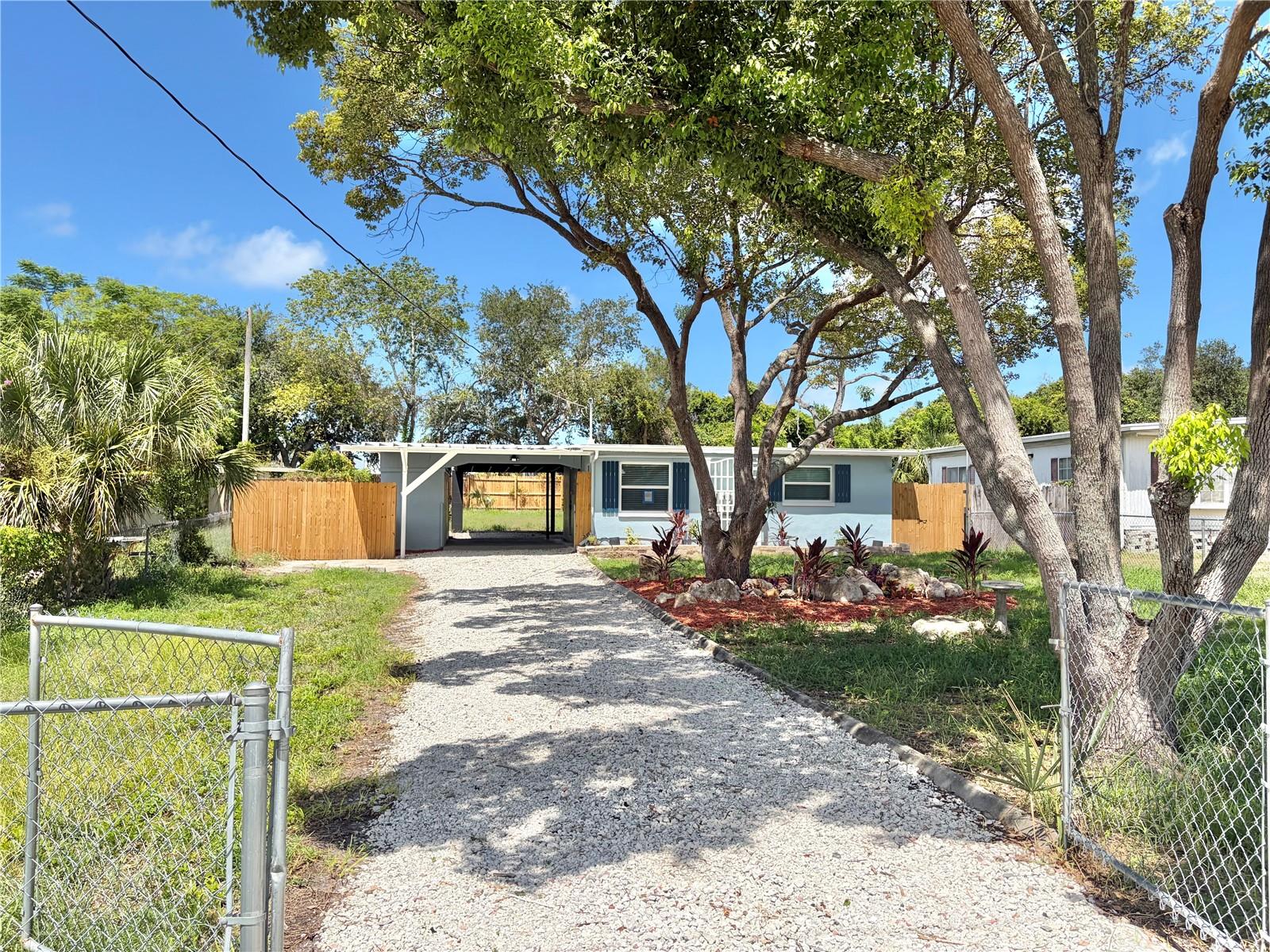12119 VICTORY DR — photo 49