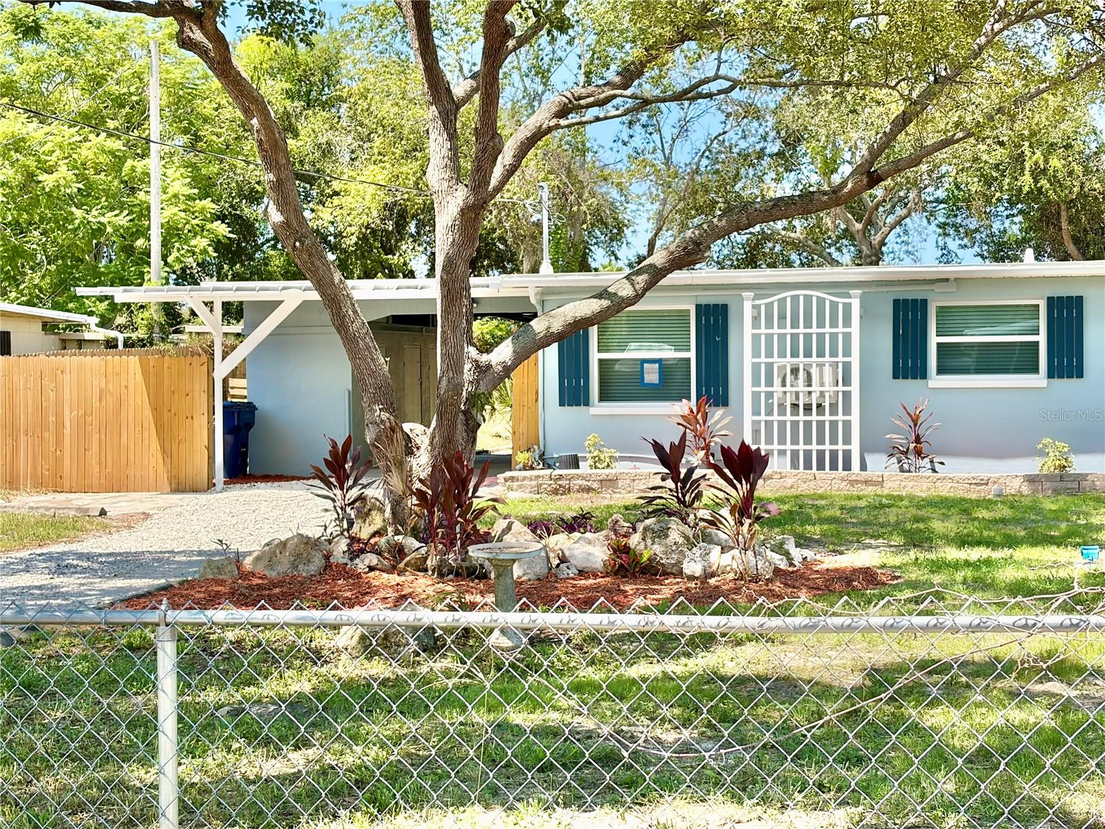 12119 VICTORY DR — photo 56