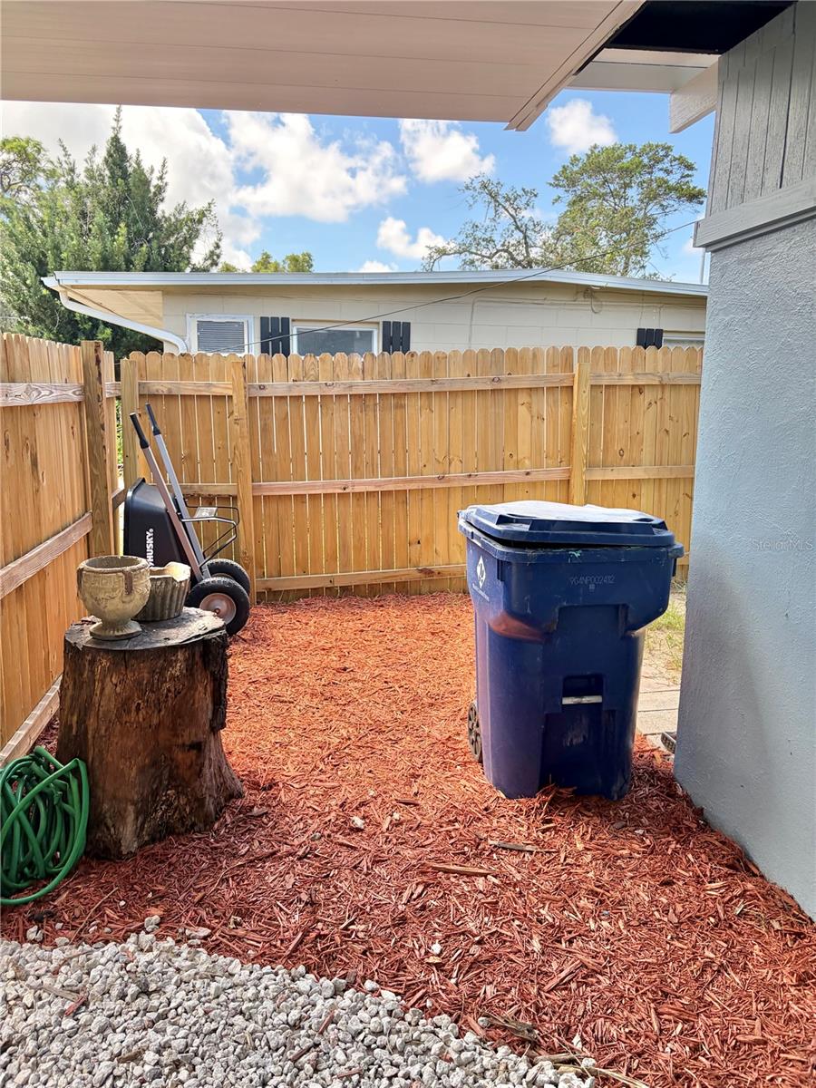 12119 VICTORY DR — photo 38