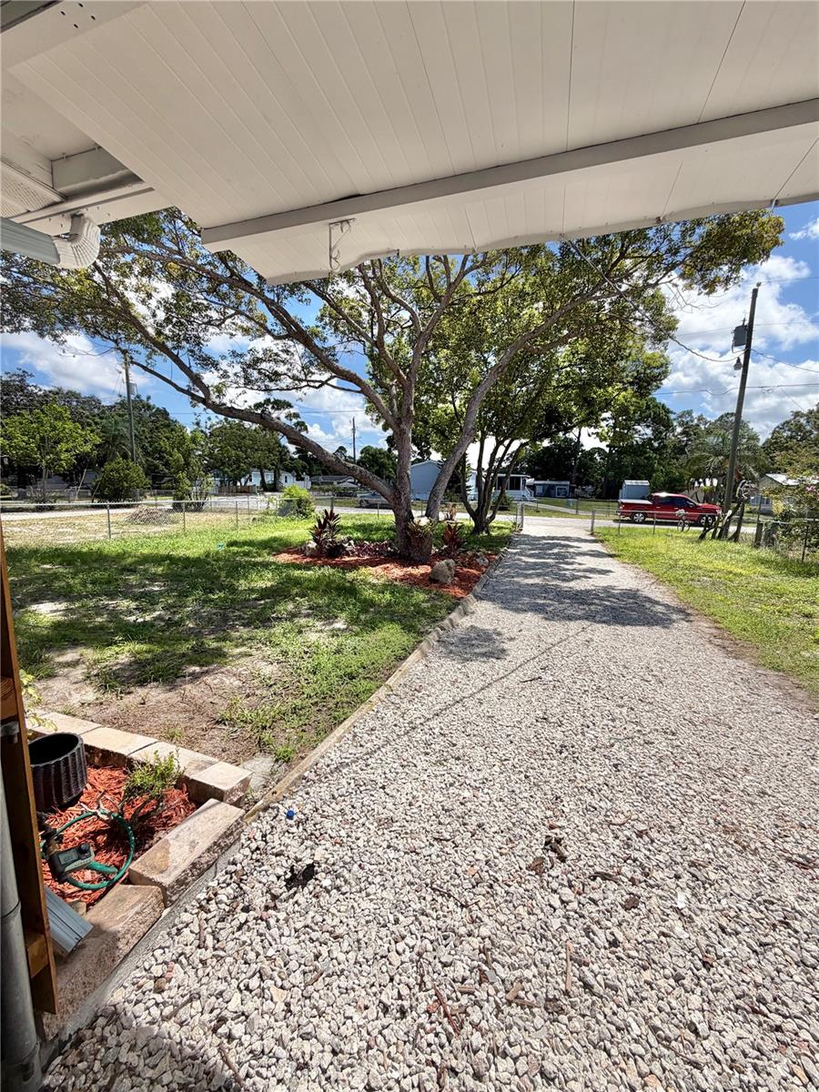 12119 VICTORY DR — photo 39