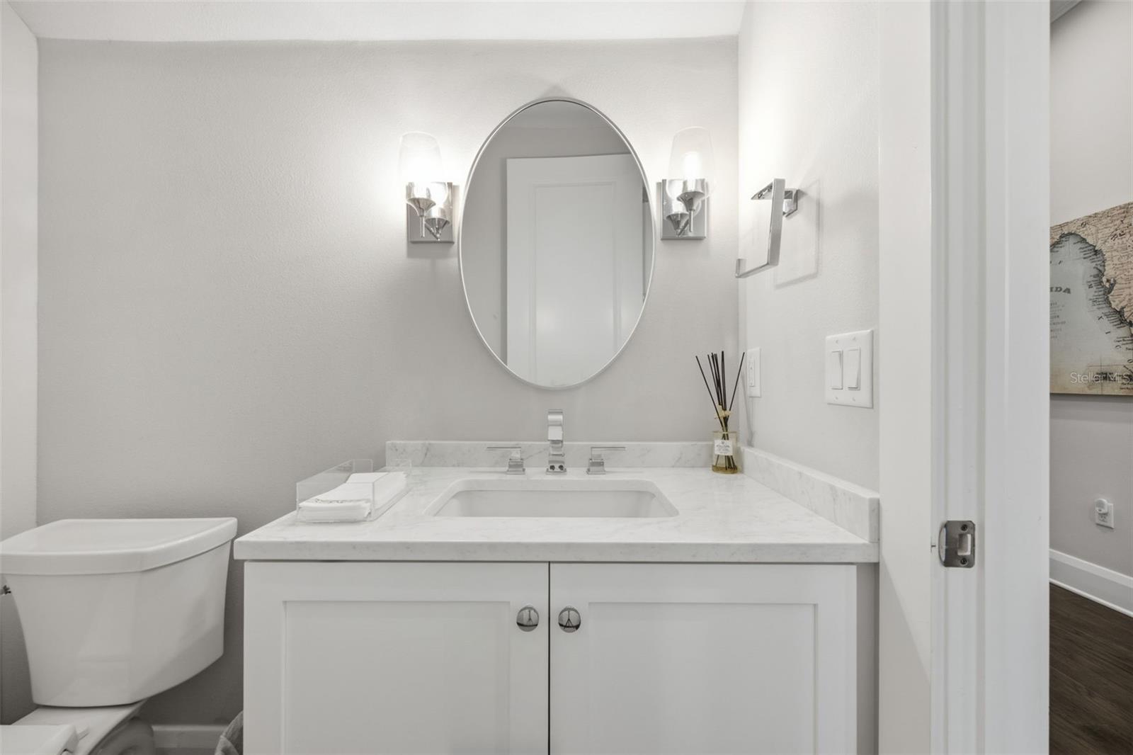 210 S SHORE CREST DR — photo 37