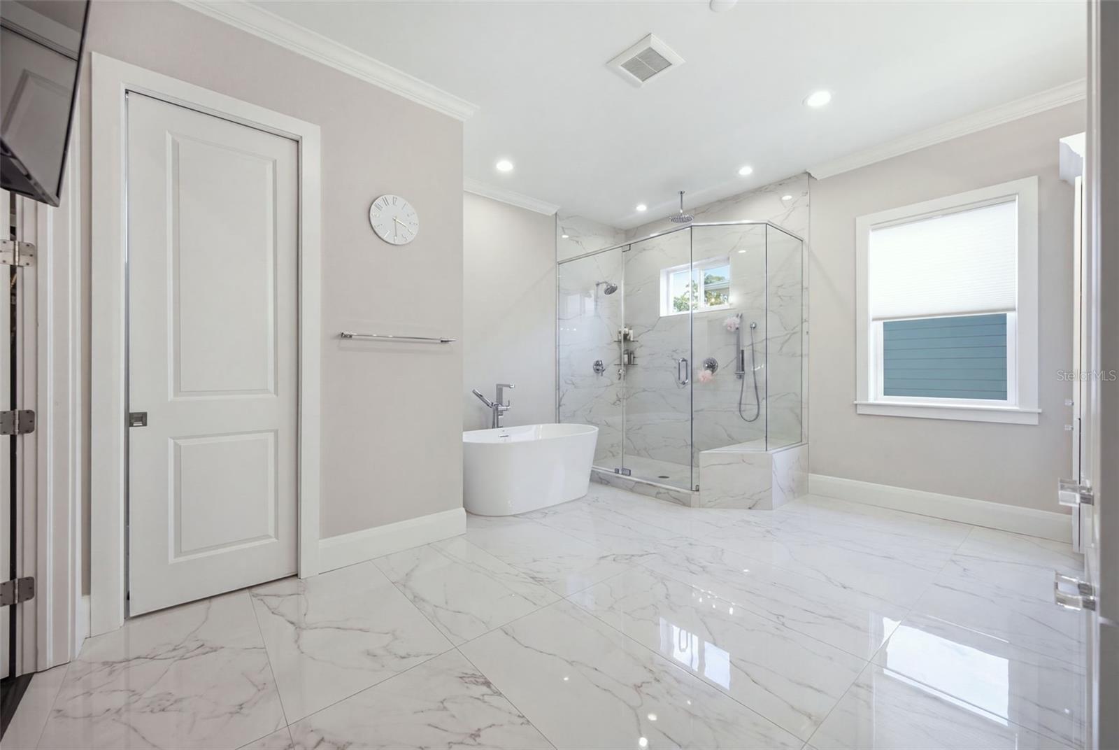 210 S SHORE CREST DR — photo 42