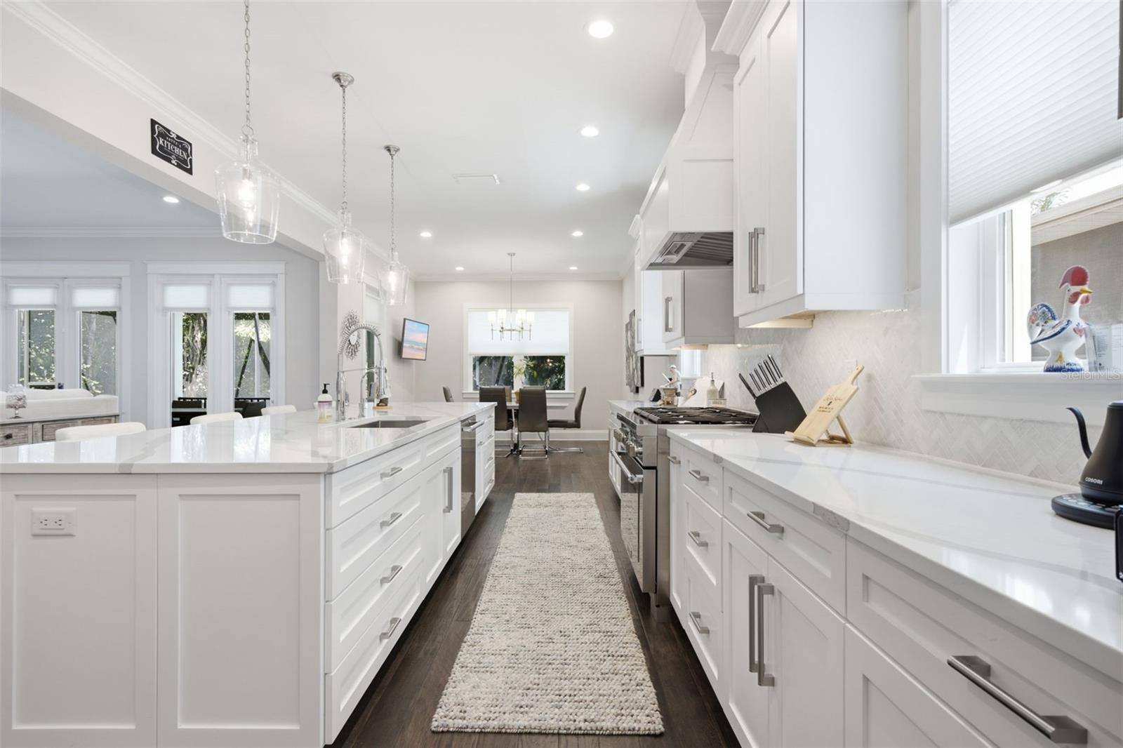 210 S SHORE CREST DR — photo 12