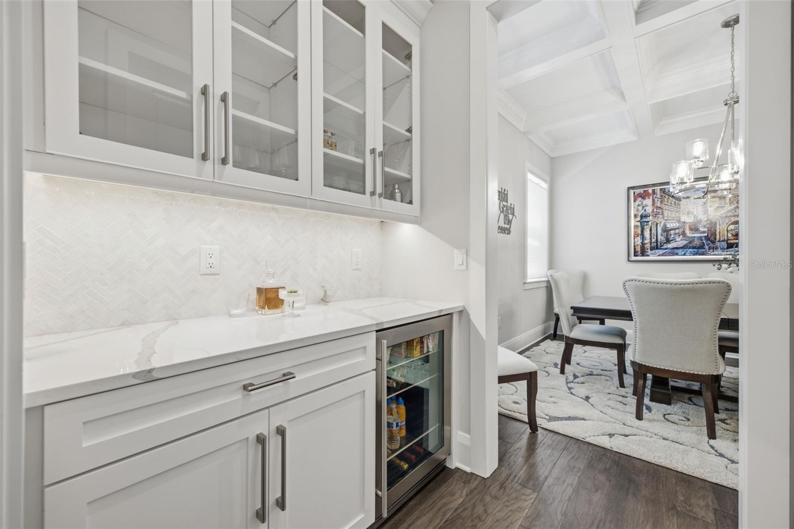 210 S SHORE CREST DR — photo 17