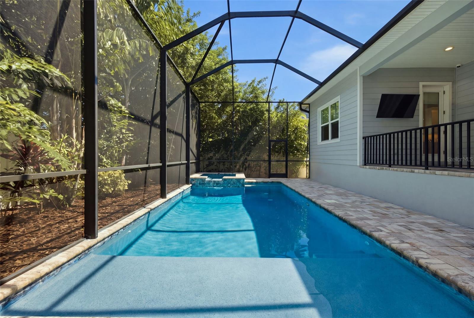 210 S SHORE CREST DR — photo 52