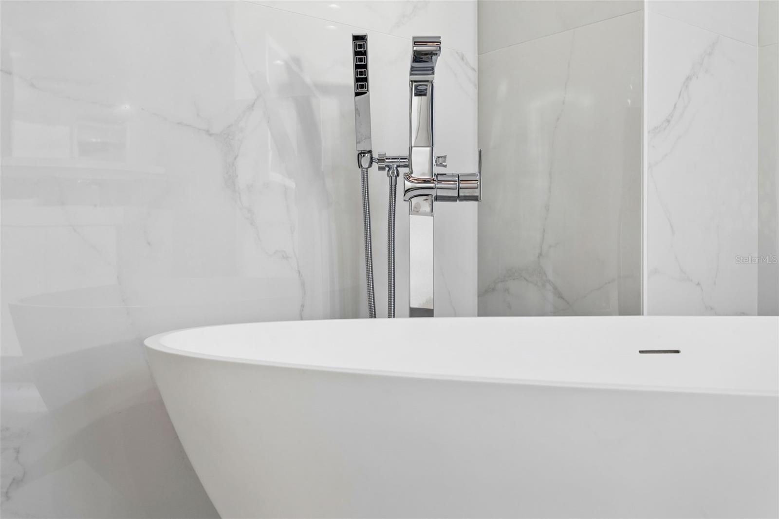 5823 BOWEN DANIEL DR #1501 — photo 38