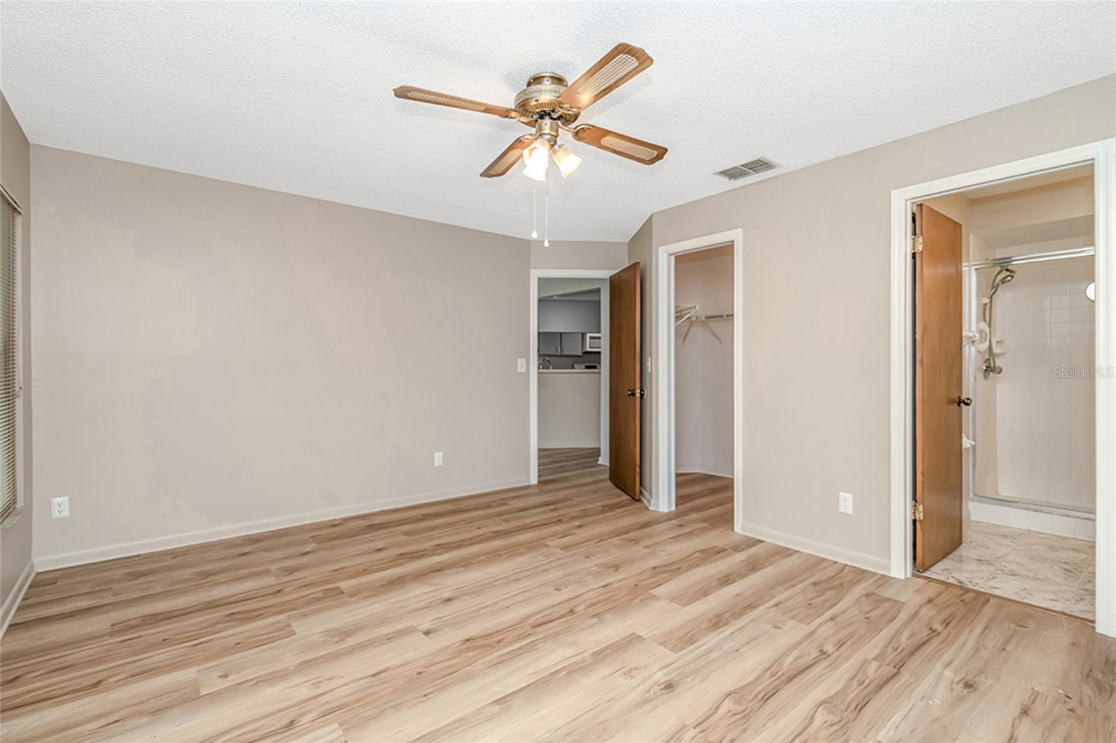 17717 CRANBROOK DR — photo 25
