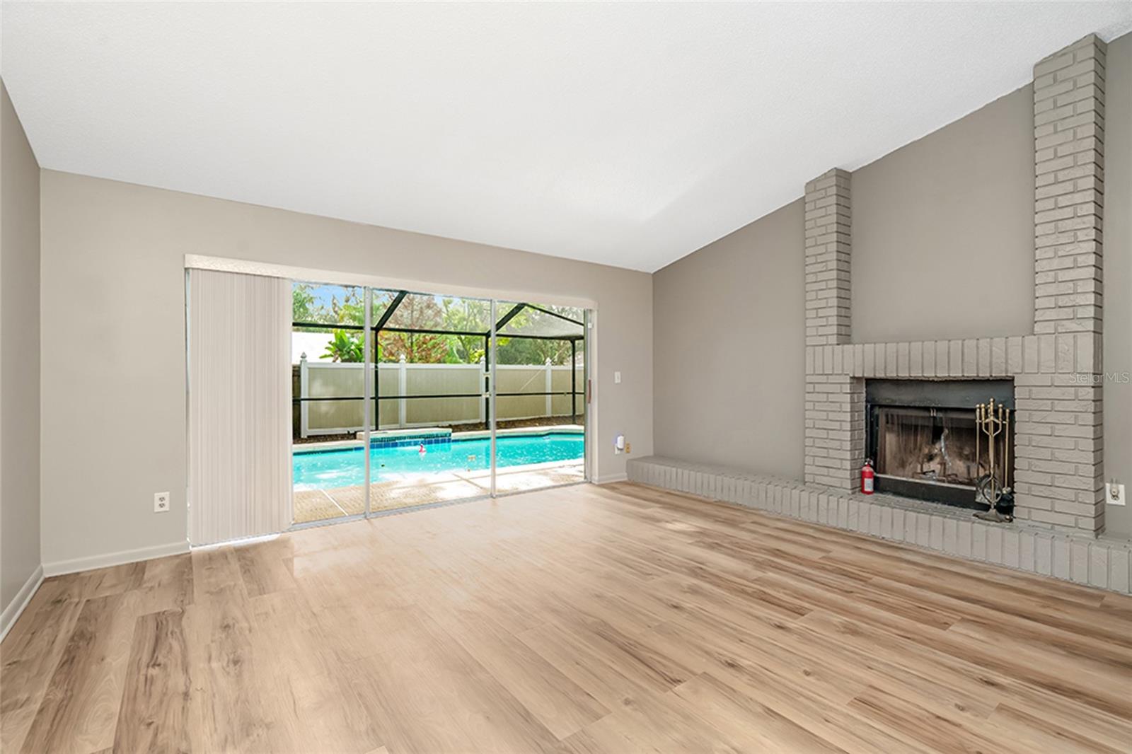 17717 CRANBROOK DR — photo 11
