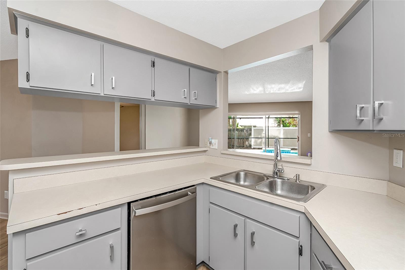 17717 CRANBROOK DR — photo 19