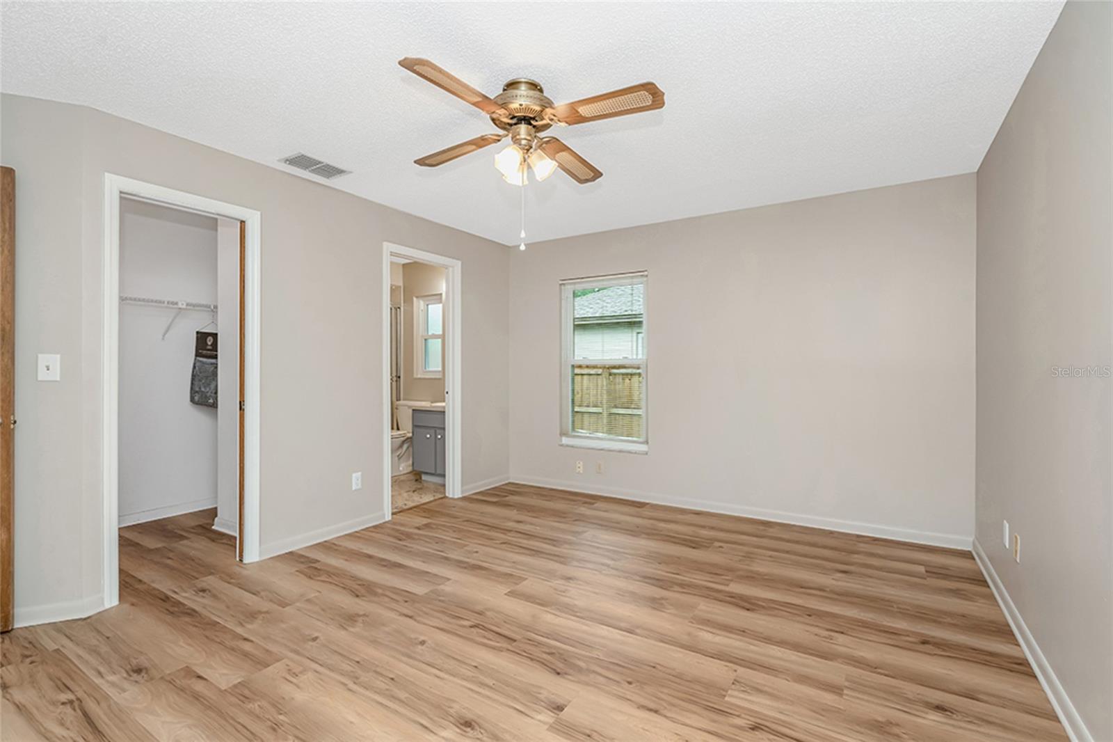 17717 CRANBROOK DR — photo 24