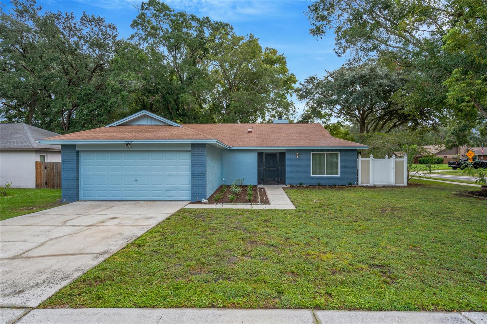 17717 CRANBROOK DR — photo 42