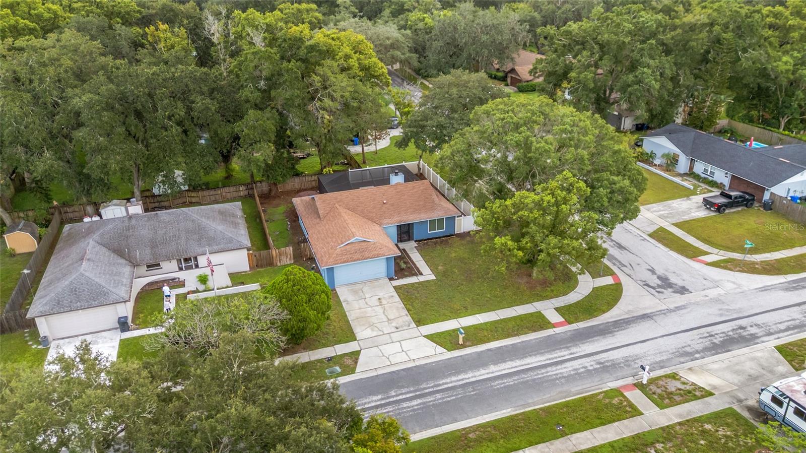 17717 CRANBROOK DR — photo 47