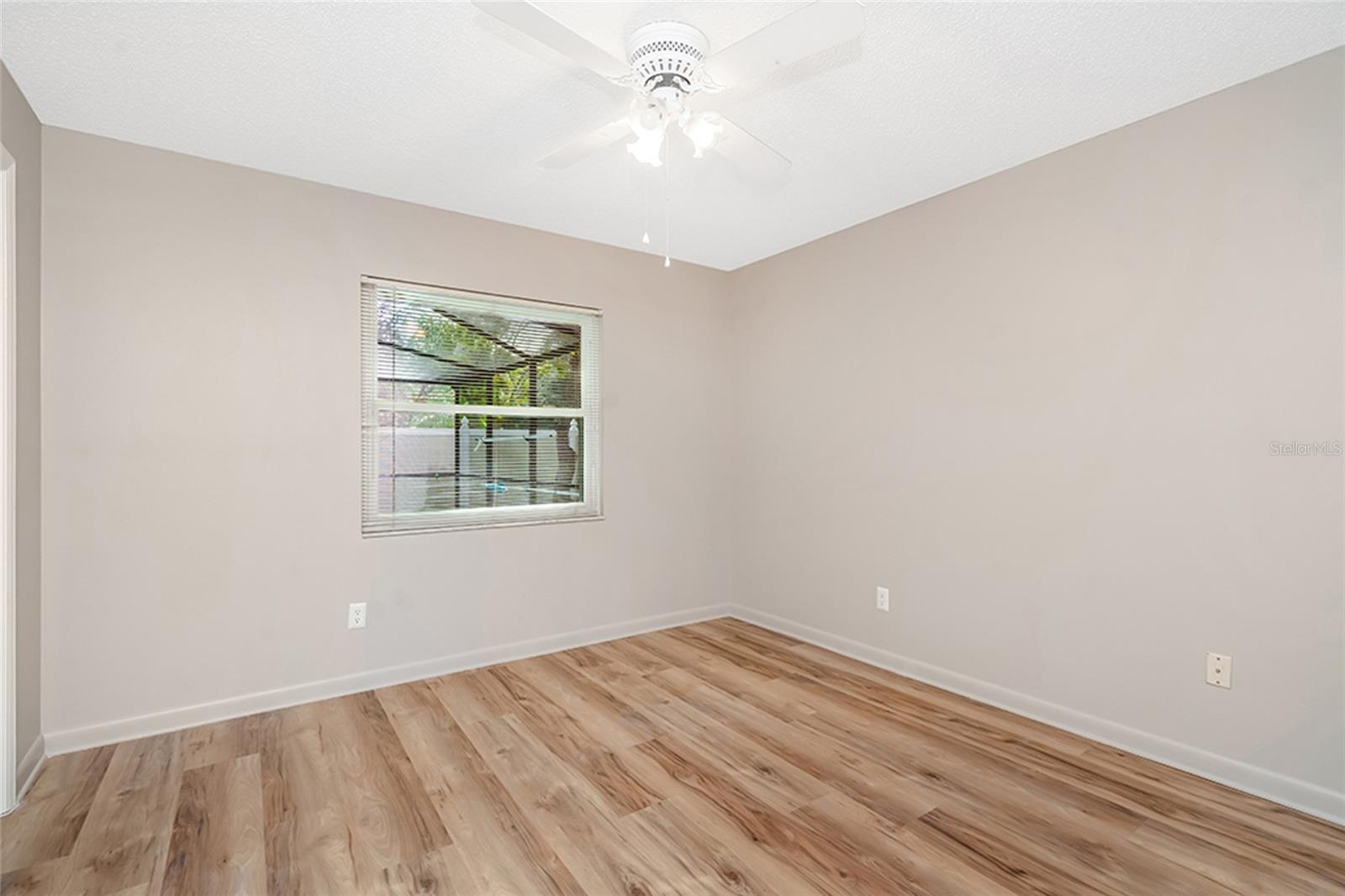 17717 CRANBROOK DR — photo 32