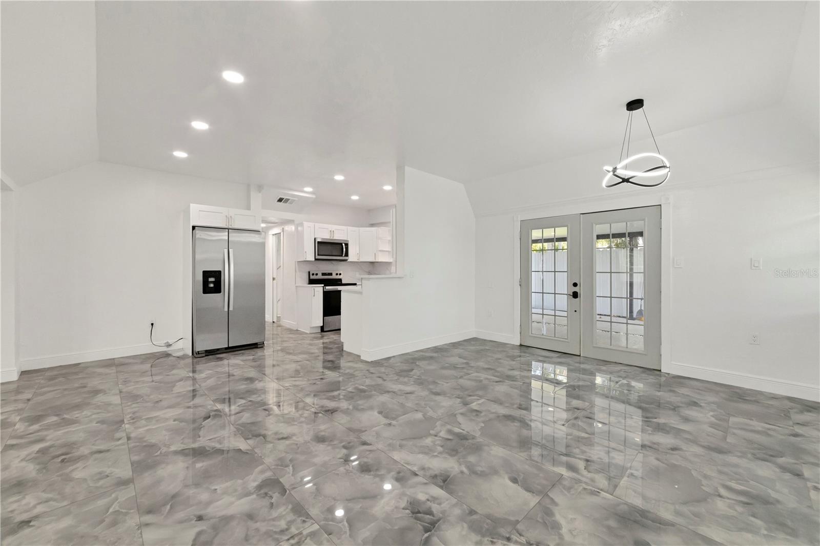 2839 OLYMPIC ST — photo 13