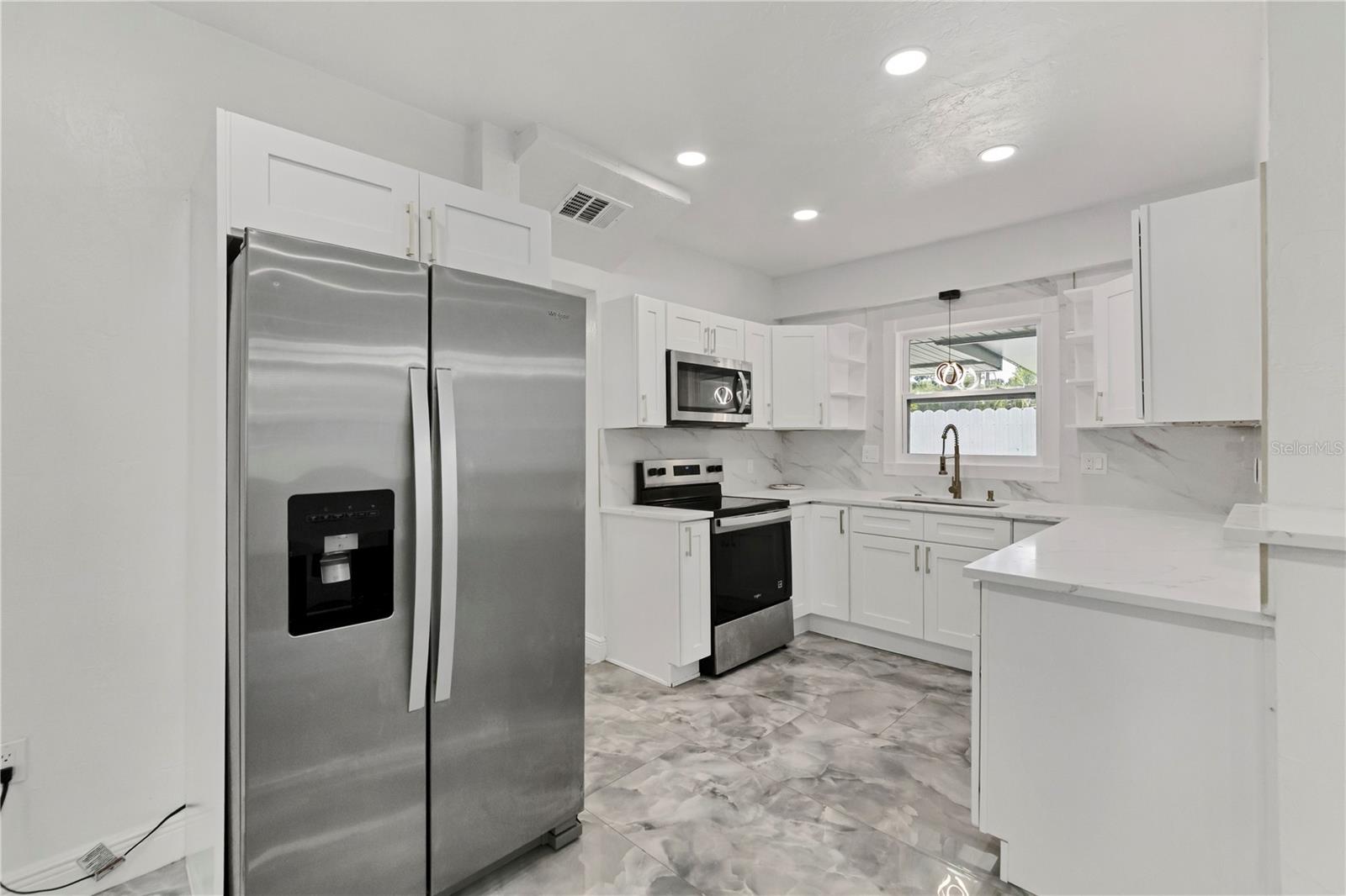 2839 OLYMPIC ST — photo 12