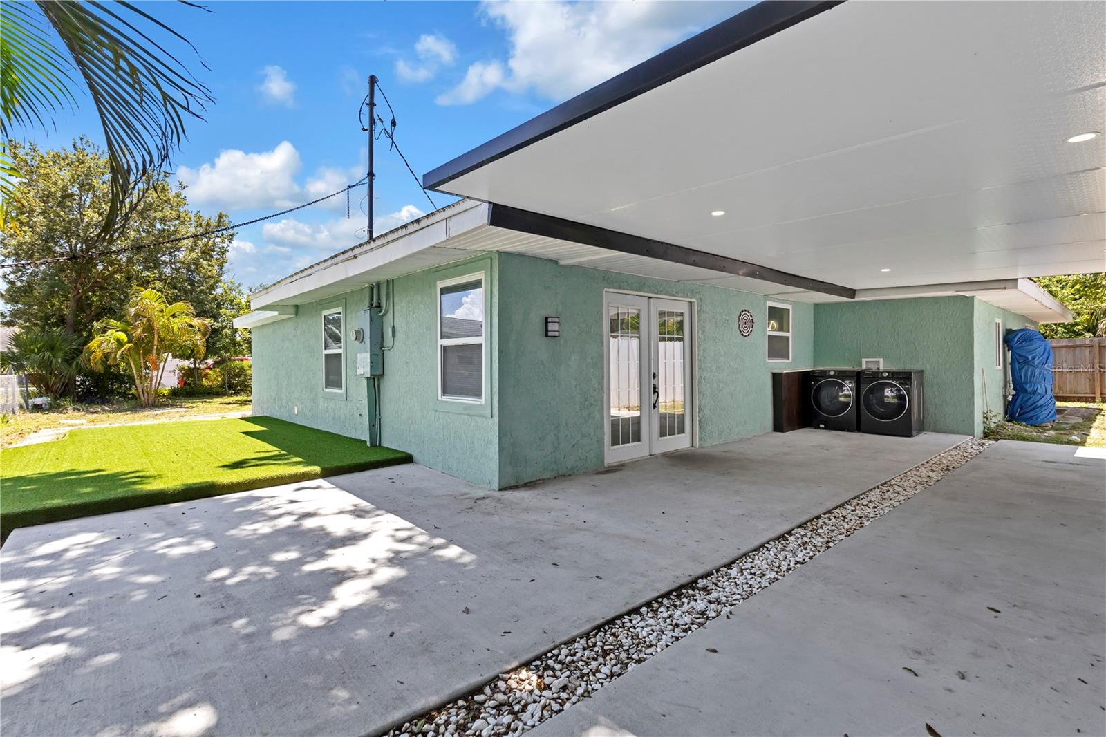 2839 OLYMPIC ST — photo 41
