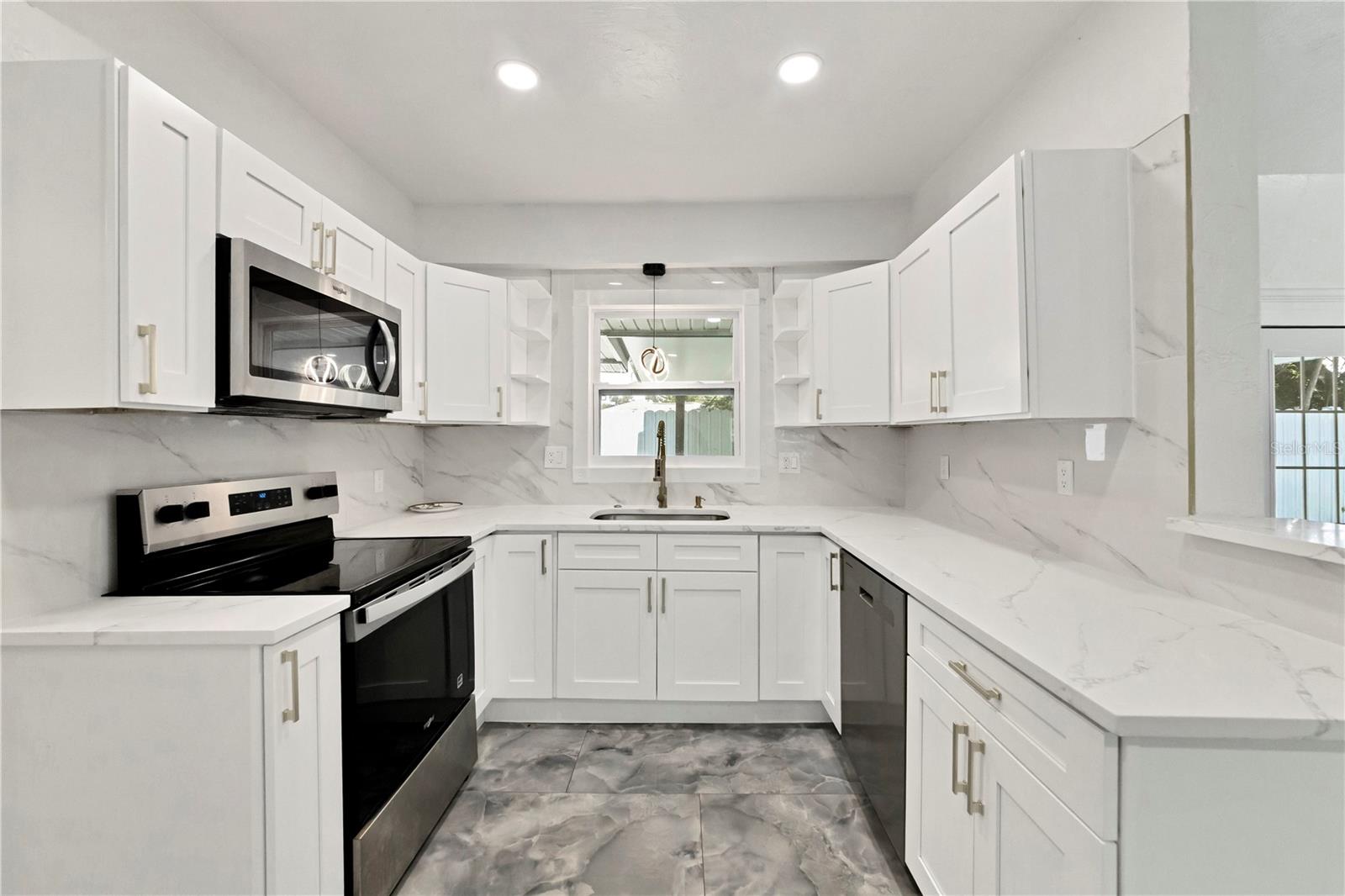 2839 OLYMPIC ST — photo 21