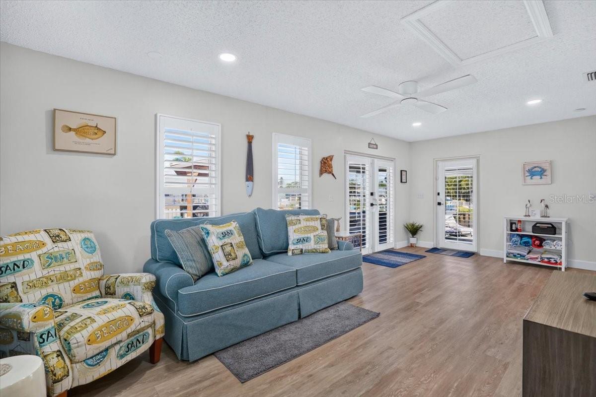 5016 MANGROVE POINT RD — photo 21
