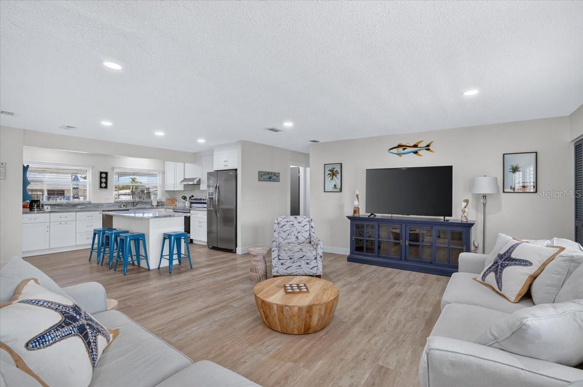5016 MANGROVE POINT RD — photo 6