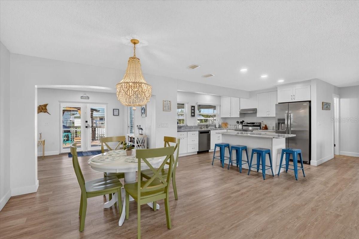 5016 MANGROVE POINT RD — photo 10