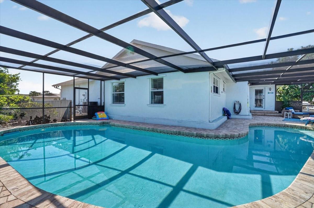 5016 MANGROVE POINT RD — photo 32