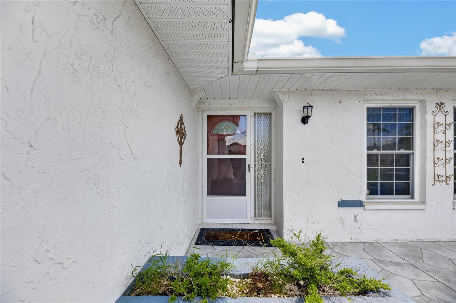 1743 COCO PALM CIR — photo 4