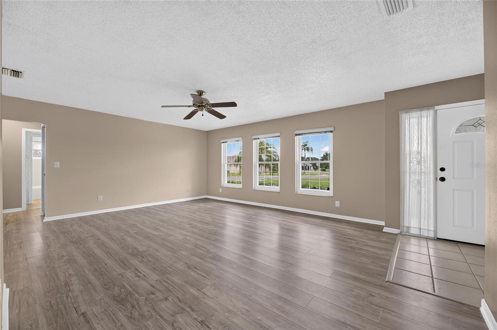 1743 COCO PALM CIR — photo 10