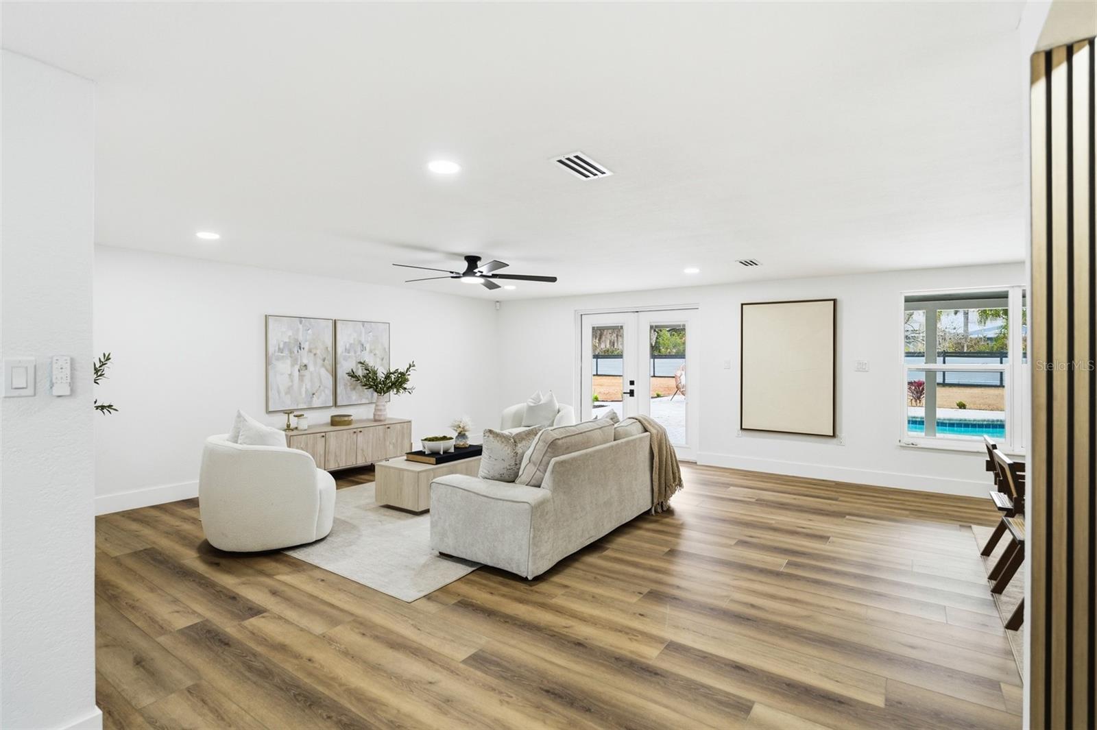 2338 MEADOWBROOK DR — photo 19
