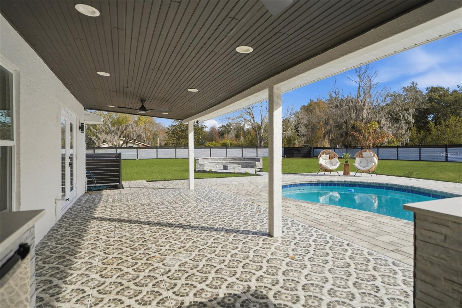 2338 MEADOWBROOK DR — photo 53