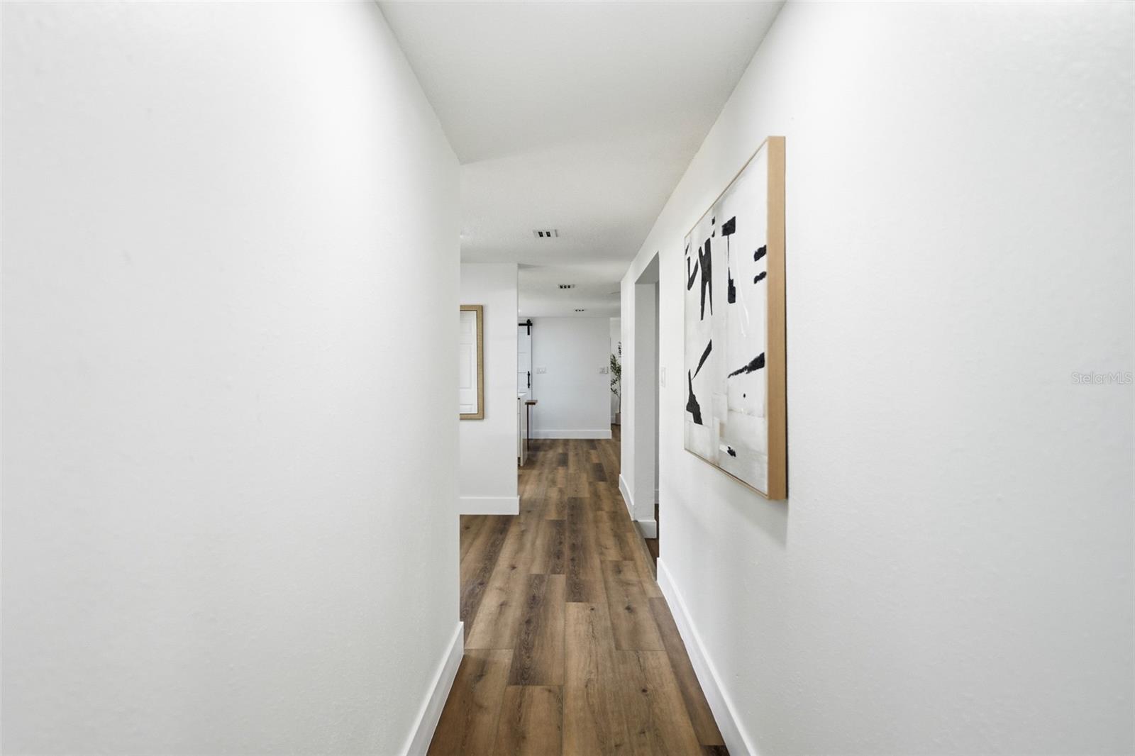 2338 MEADOWBROOK DR — photo 32