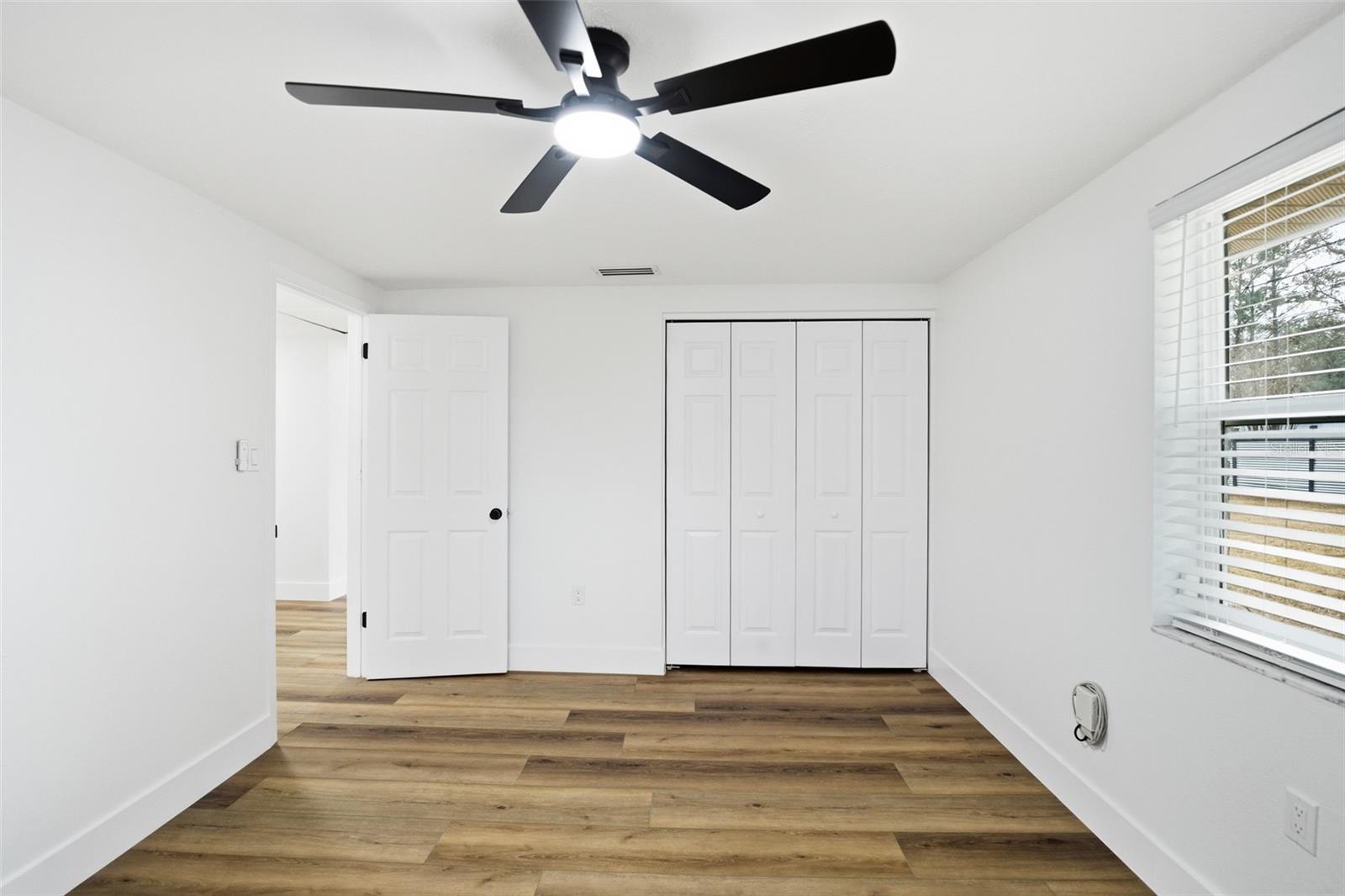 2338 MEADOWBROOK DR — photo 36