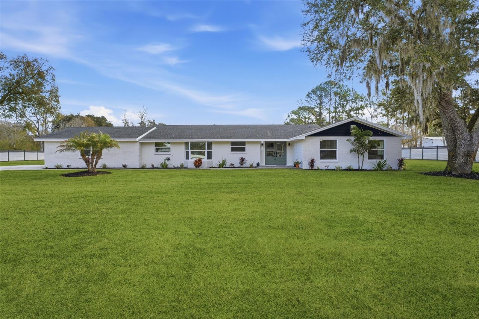 2338 MEADOWBROOK DR — photo 3