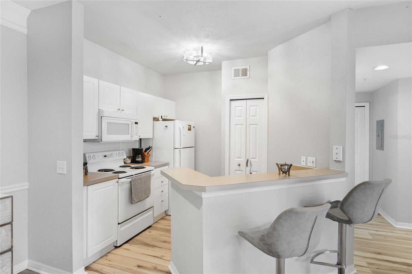 5134 NORTHRIDGE RD #208 — photo 9