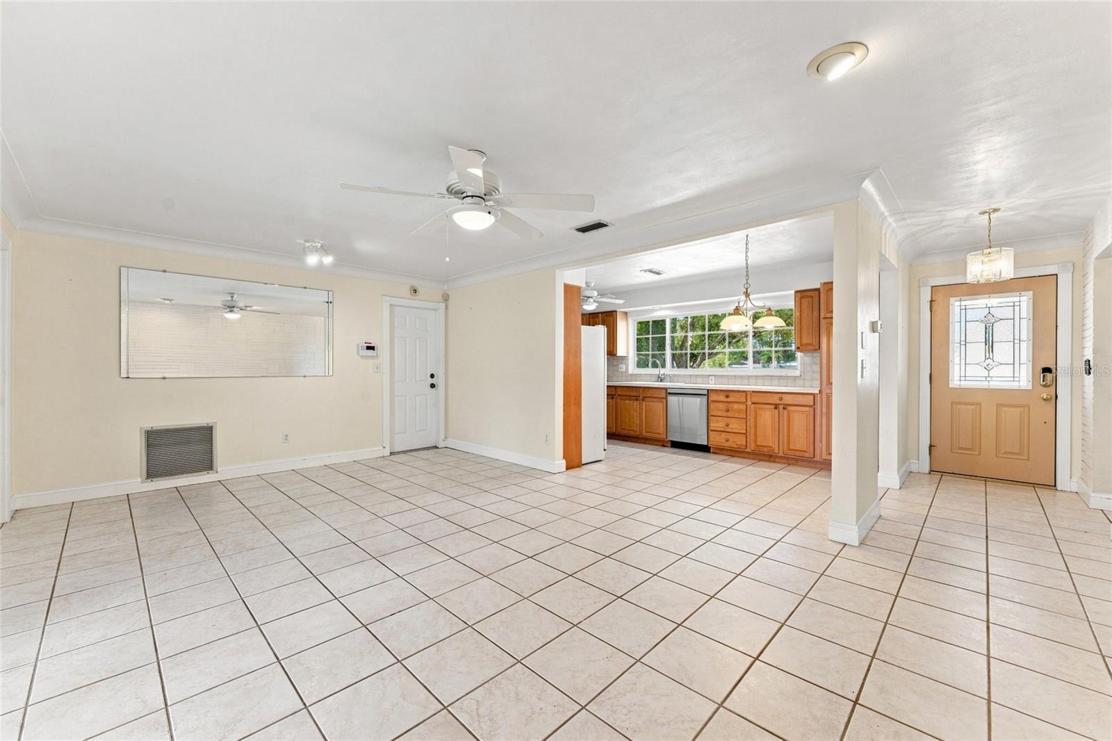 1773 LONDON LN — photo 18