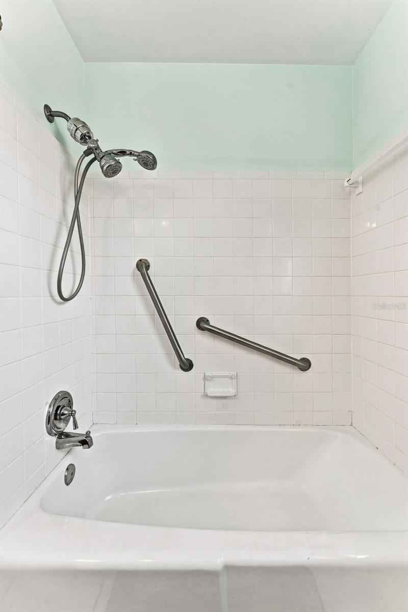 1773 LONDON LN — photo 46