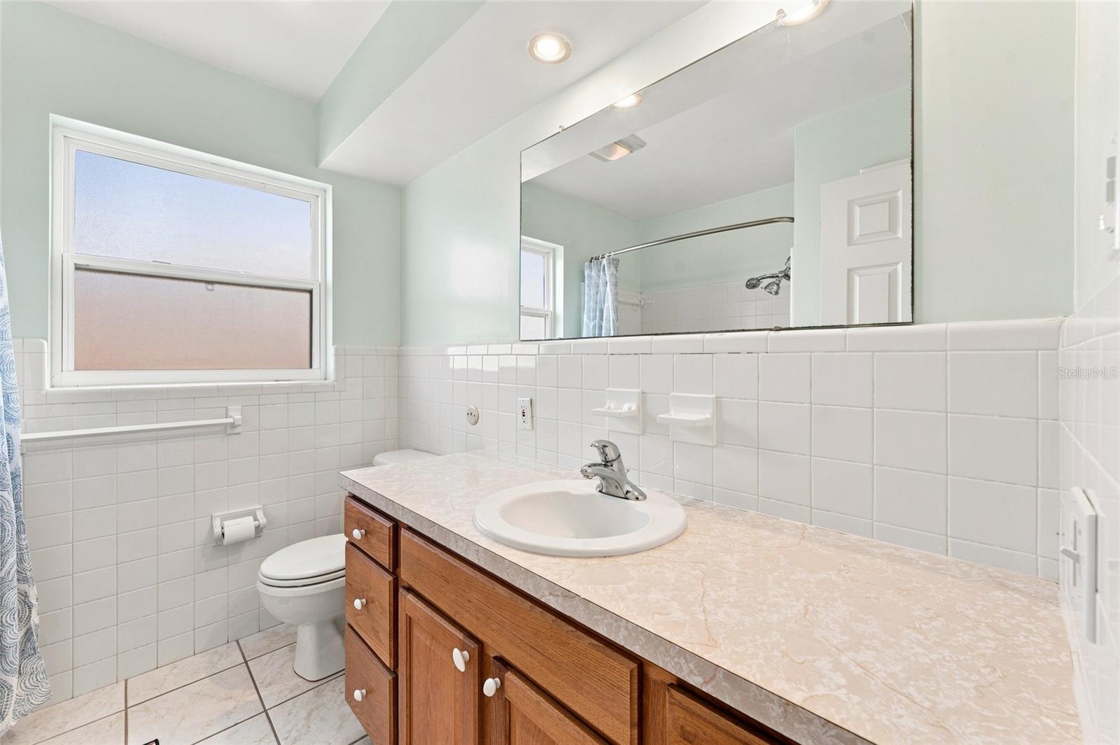 1773 LONDON LN — photo 44
