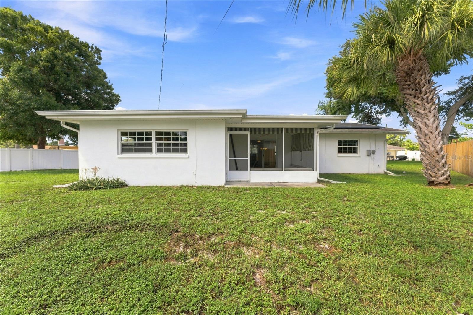 1773 LONDON LN — photo 64