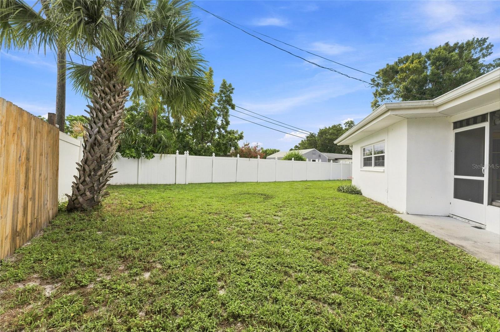 1773 LONDON LN — photo 69