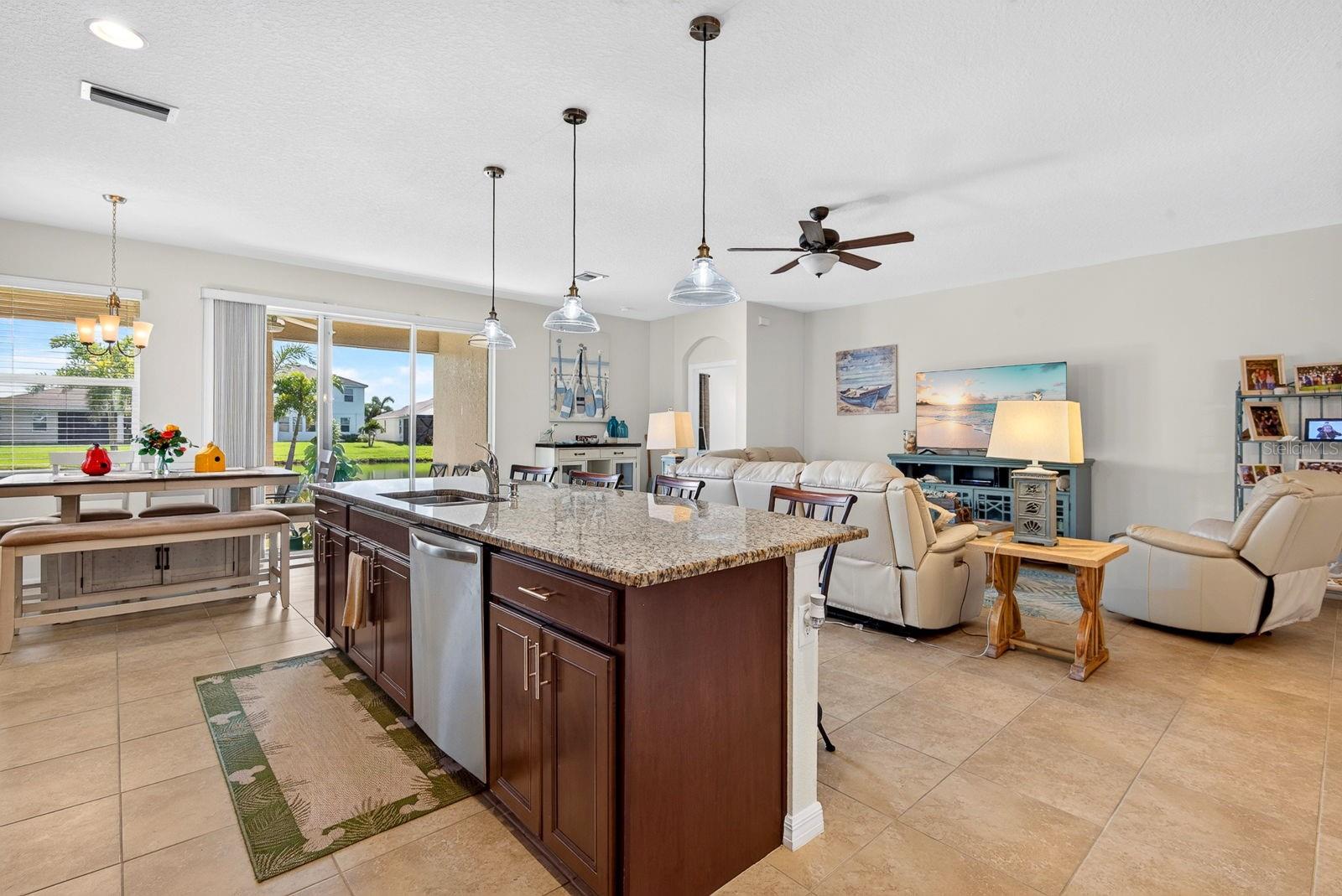 6435 DEVESTA LOOP — photo 9