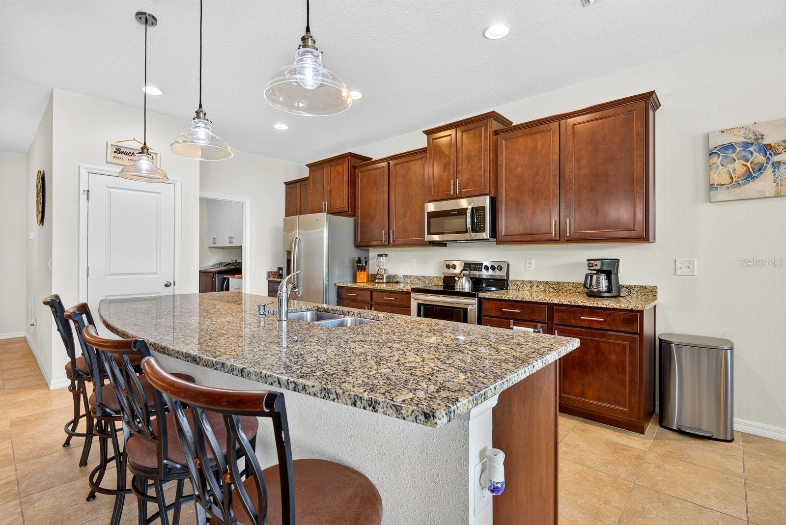 6435 DEVESTA LOOP — photo 8