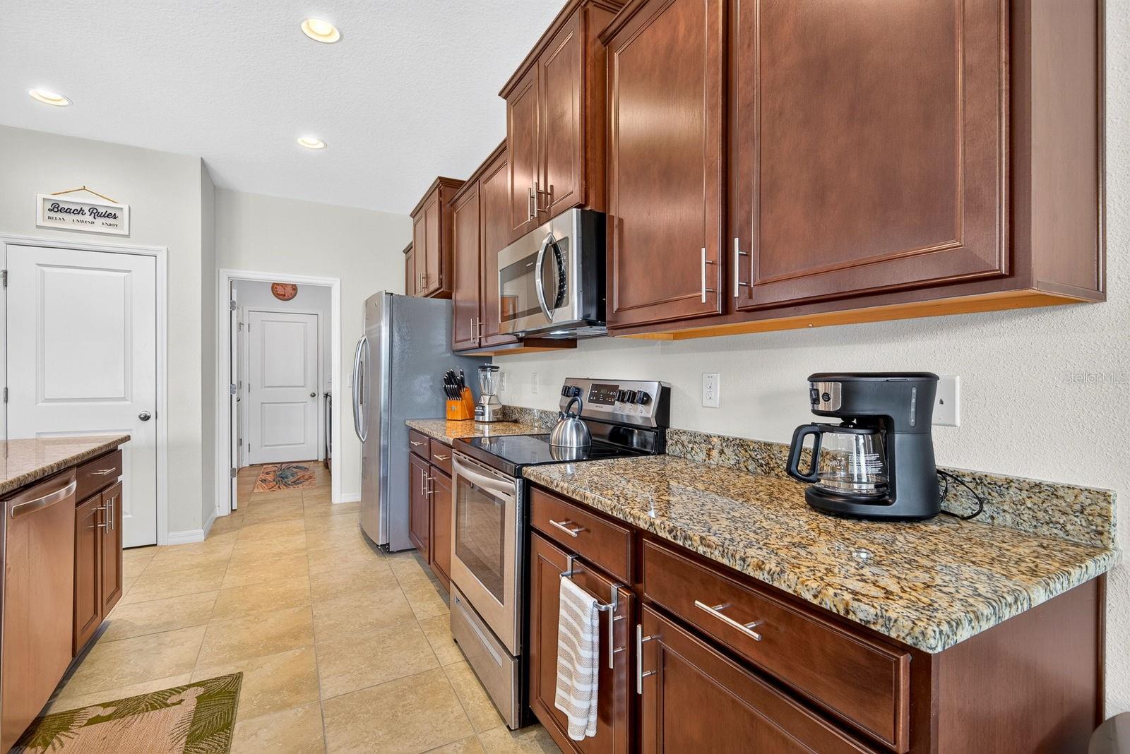 6435 DEVESTA LOOP — photo 11