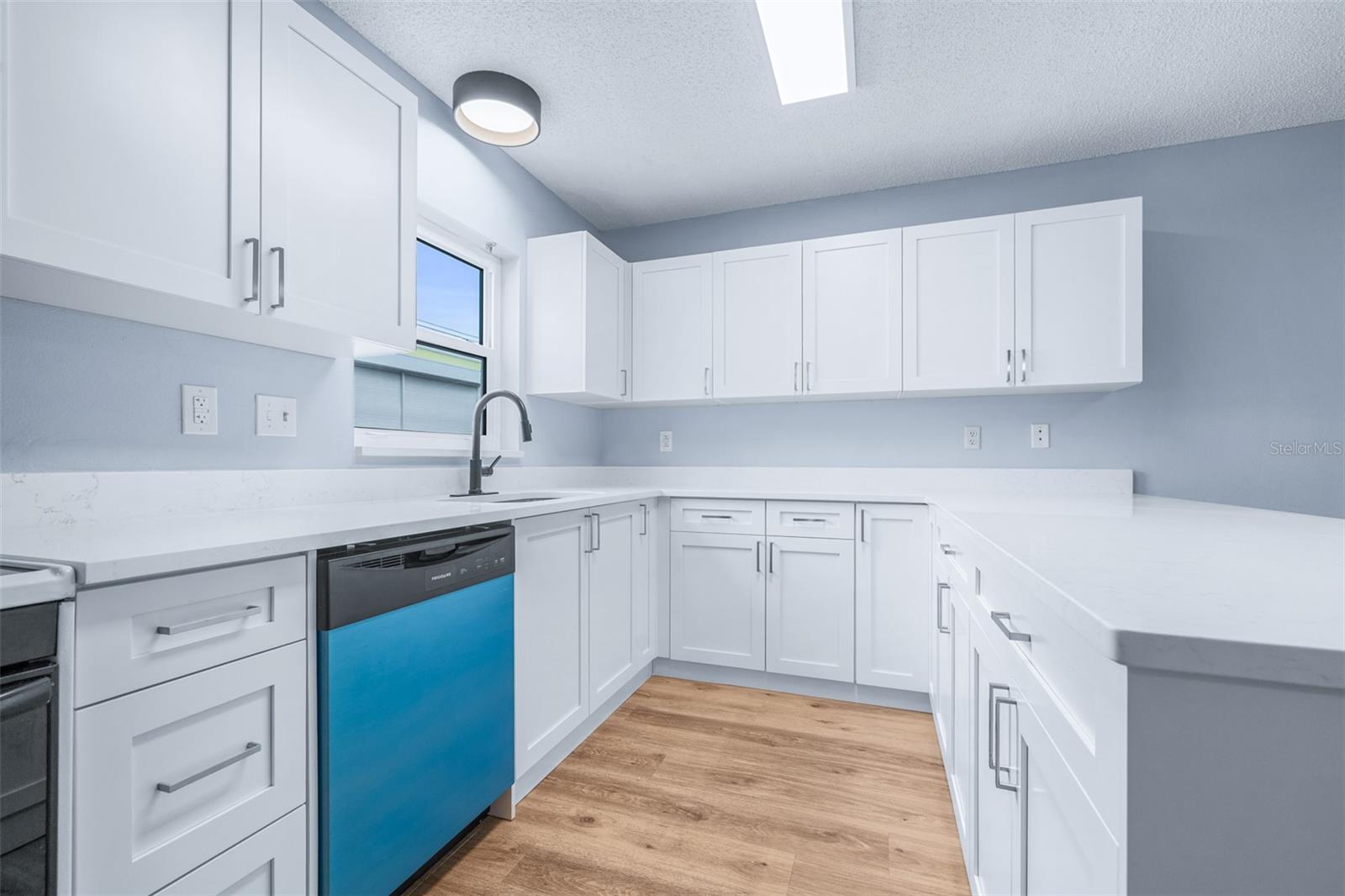 13940 ANONA HEIGHTS DR #70 — photo 12