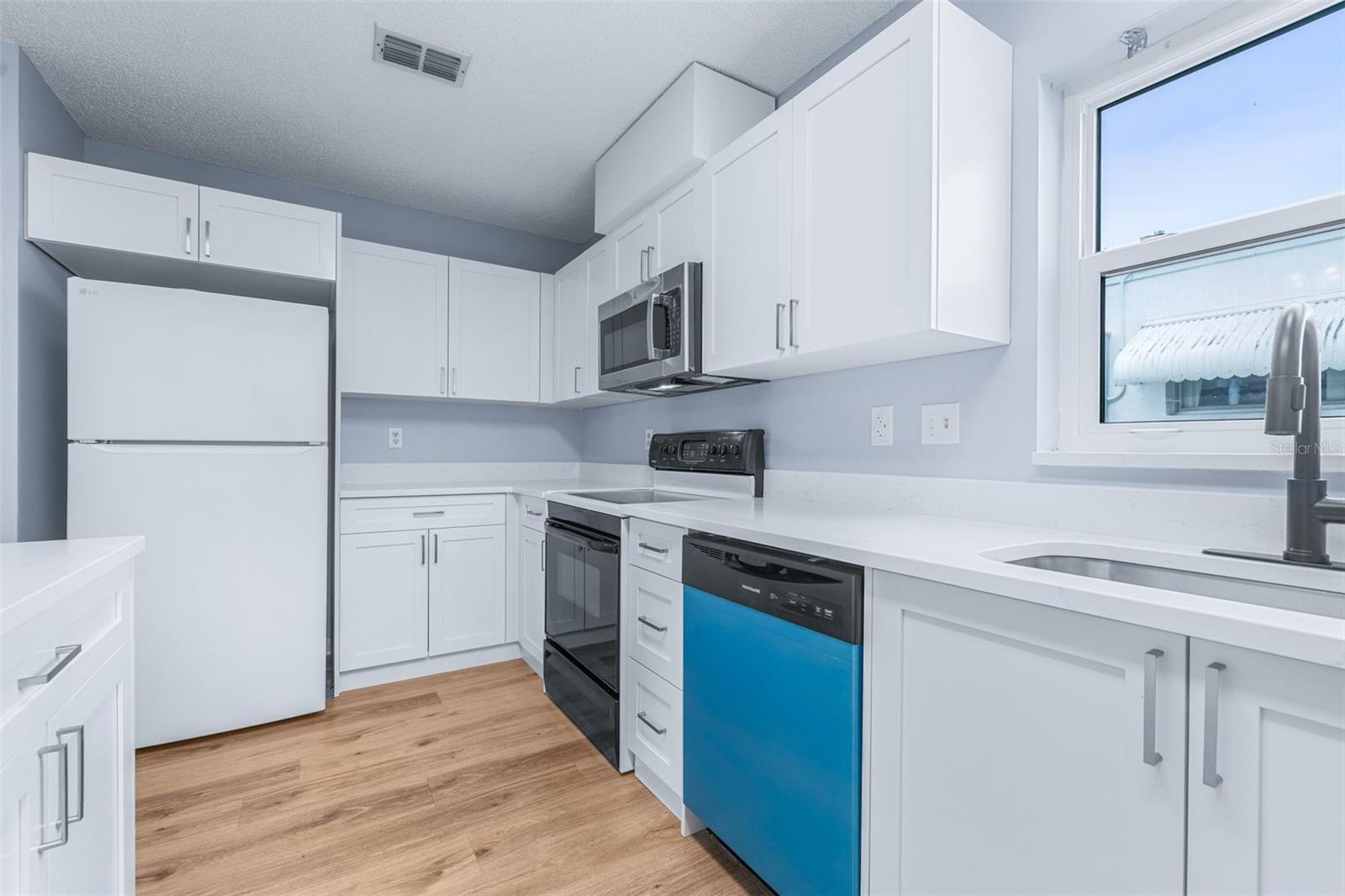 13940 ANONA HEIGHTS DR #70 — photo 13
