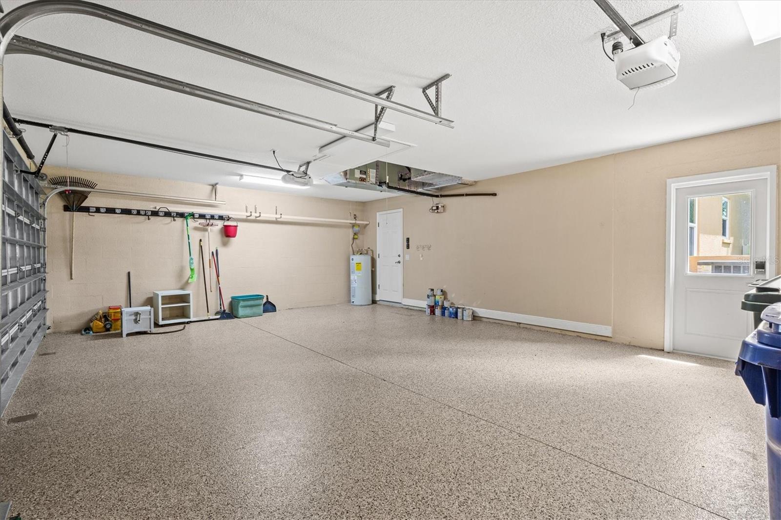 203 LAKE VICTORIA CT — photo 49