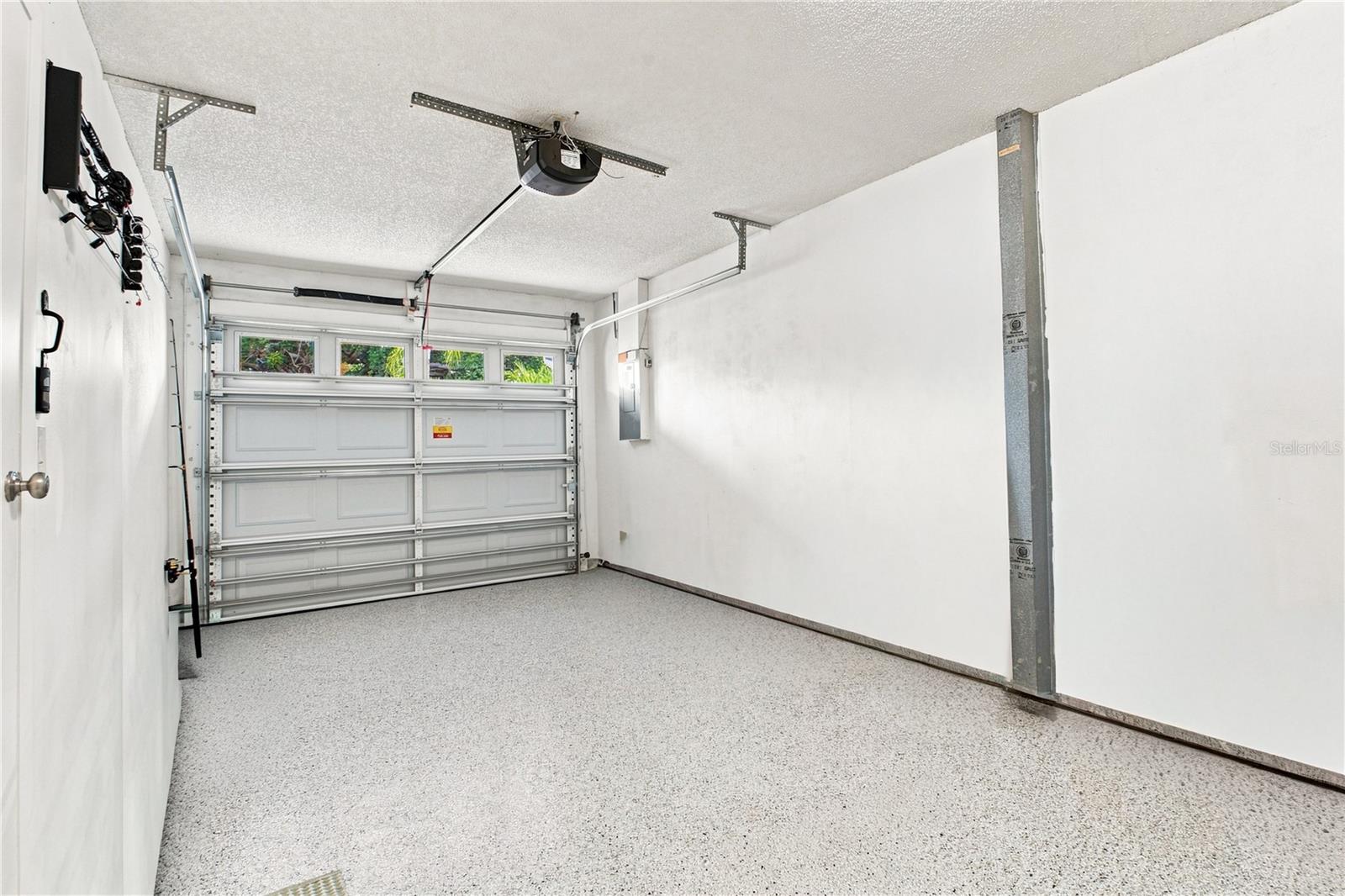 864 FRANKLIN CIR — photo 26