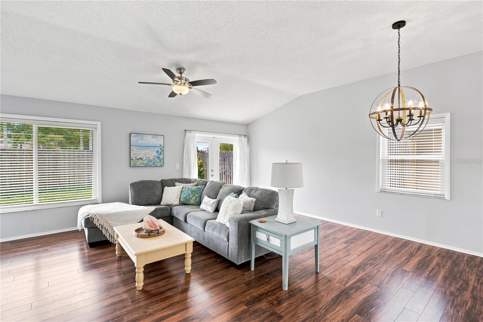 864 FRANKLIN CIR — photo 14