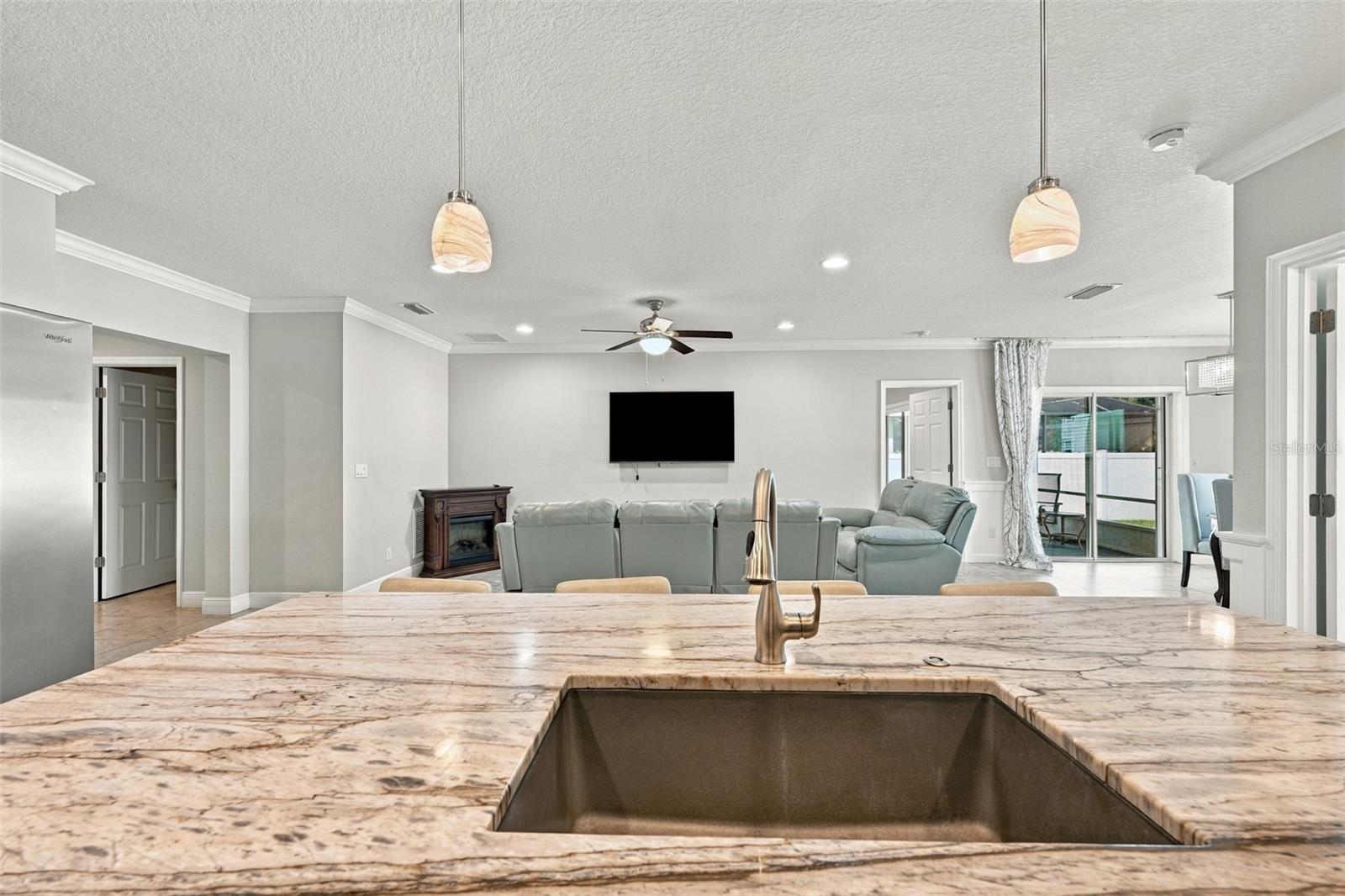 232 CLAYTON ST — photo 12