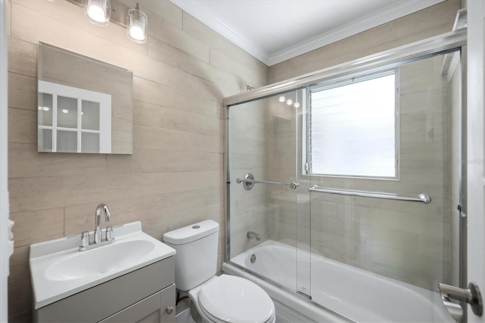 228 STANFORD RD — photo 17