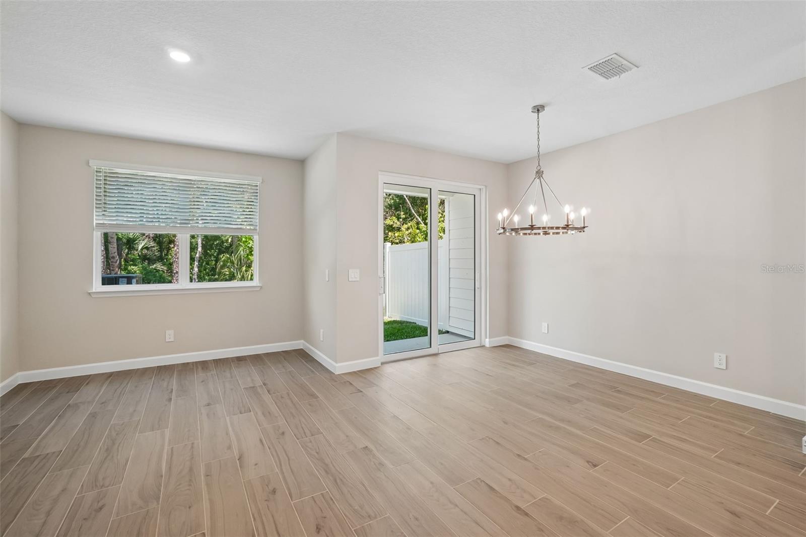 7328 DEER VALLEY CIRCLE — photo 12